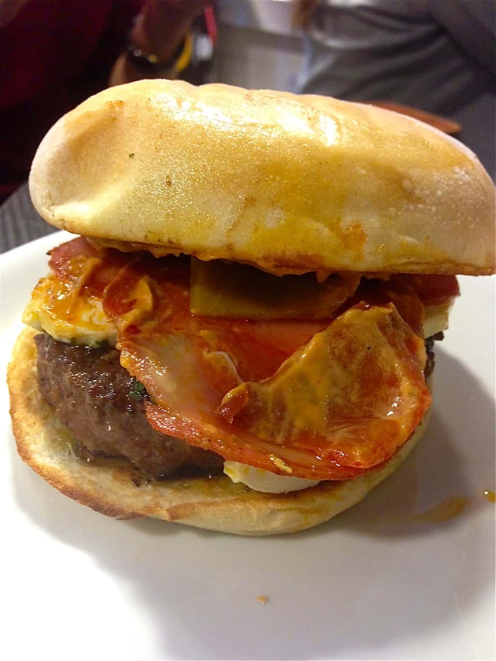 mythic-burger-burger-à-emporter-bacon