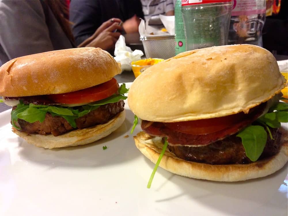 mythic-burger-burger-à-emporter-tomate-salade