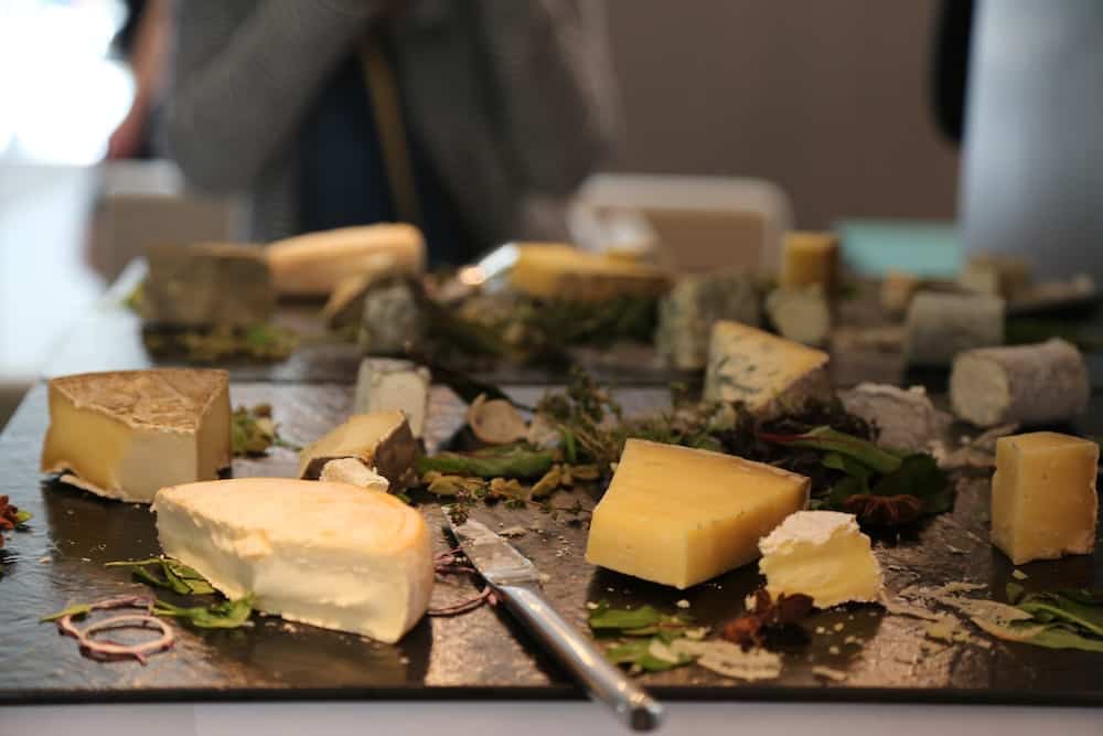 brunch-hotel-de-sers-paris-fromage