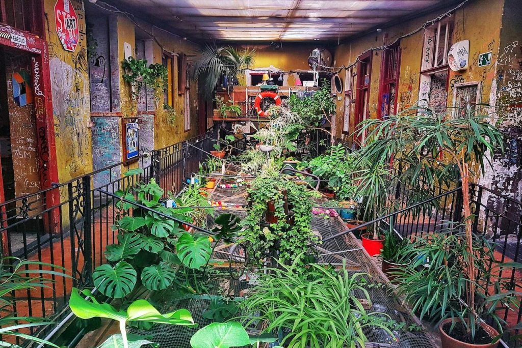 szimpla-kert-budapest