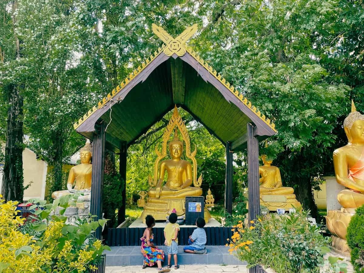 Wat-Thammapathip-the-chateau-moissy-cramayel-autour-paris-15