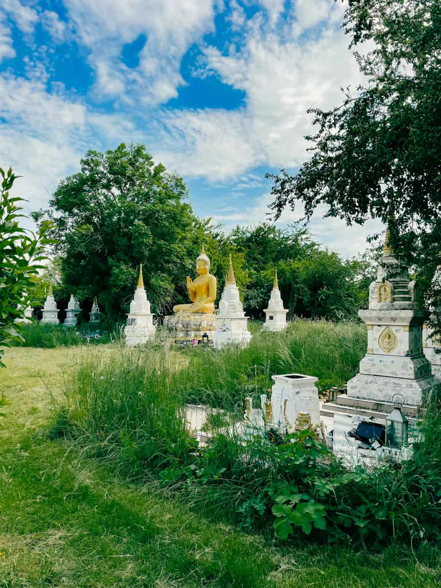 Wat-Thammapathip-the-chateau-moissy-cramayel-autour-paris-17