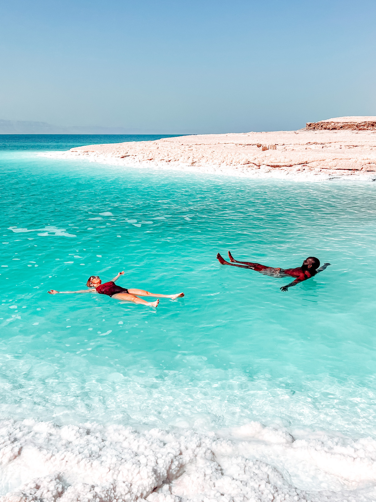 la-mer-morte-jordanie-flotter-baigner